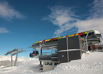 La nuova stazione a valle Ried-Plan de Corones con collegamento treno